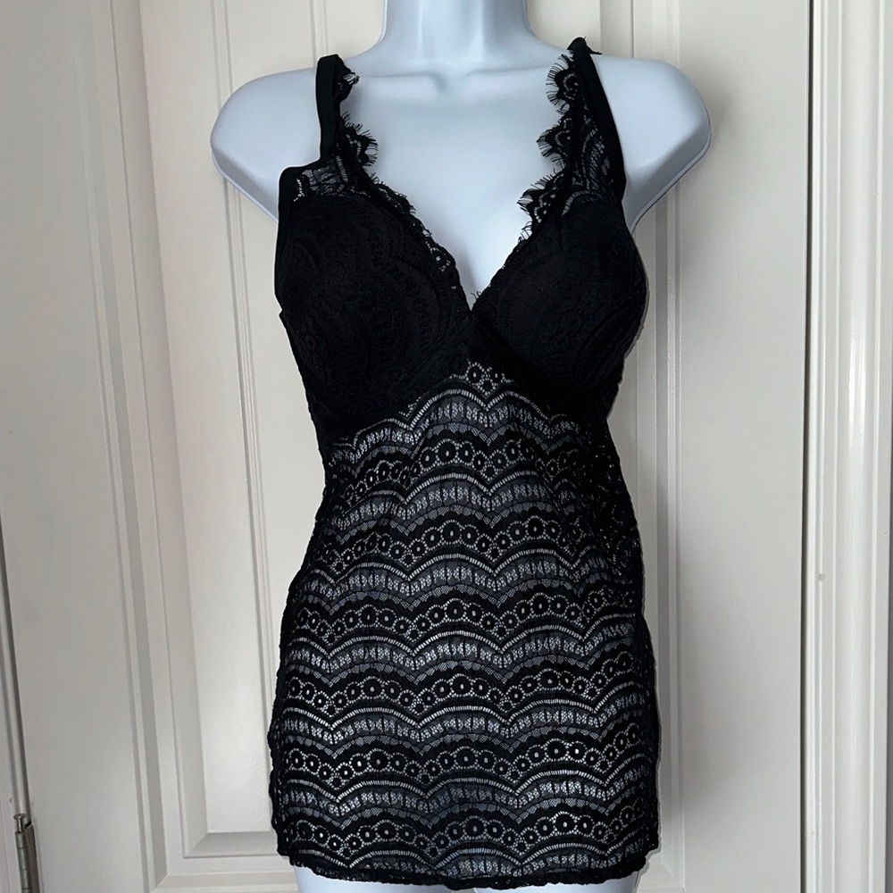 Elegant Black Lace Swim top by Smart & Sexy Swim size 38C